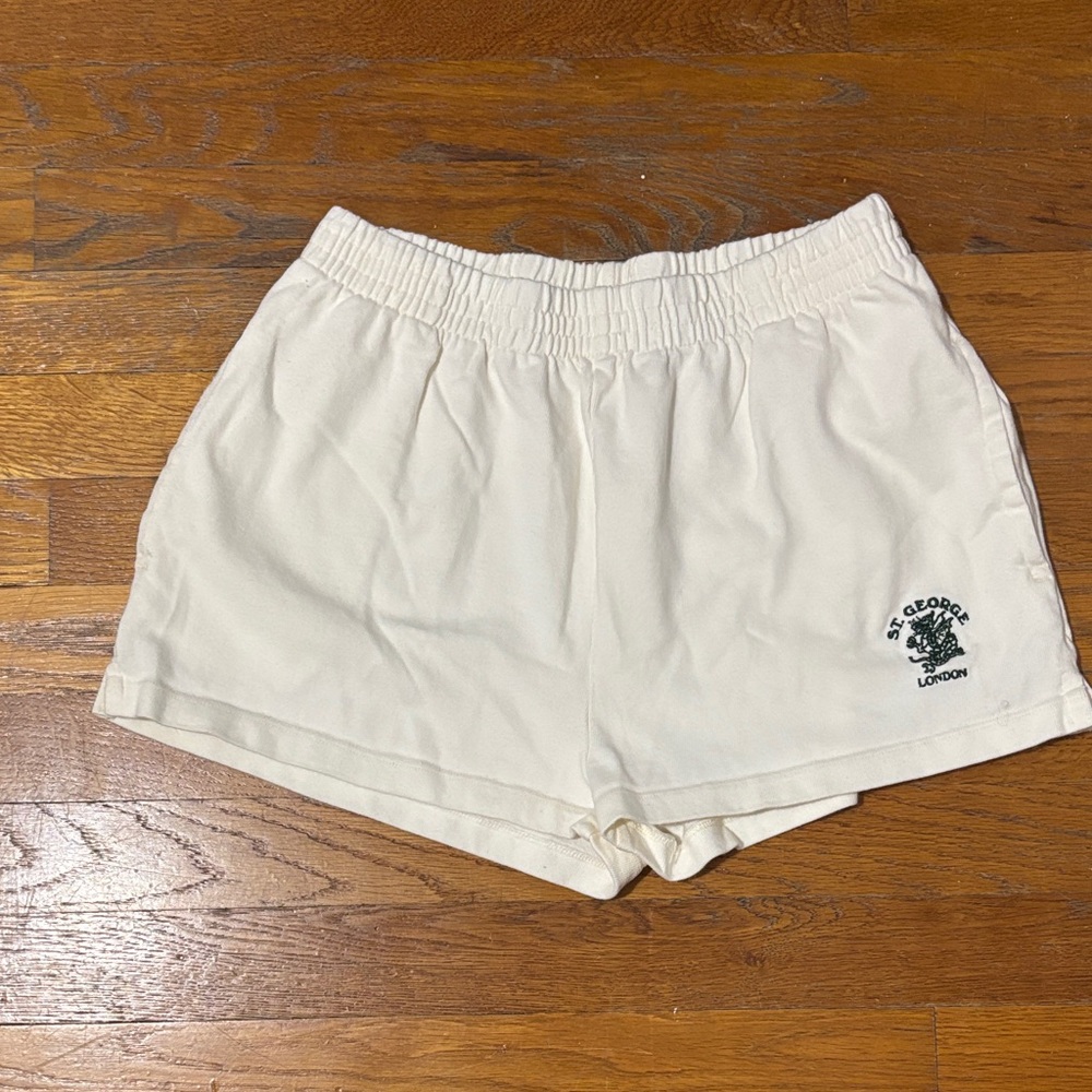 BRANDY MELVILLE  Cream Shorts
